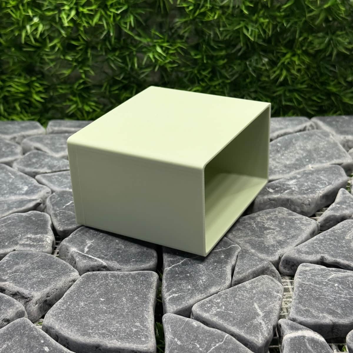 Magnetic Rectangular Hide