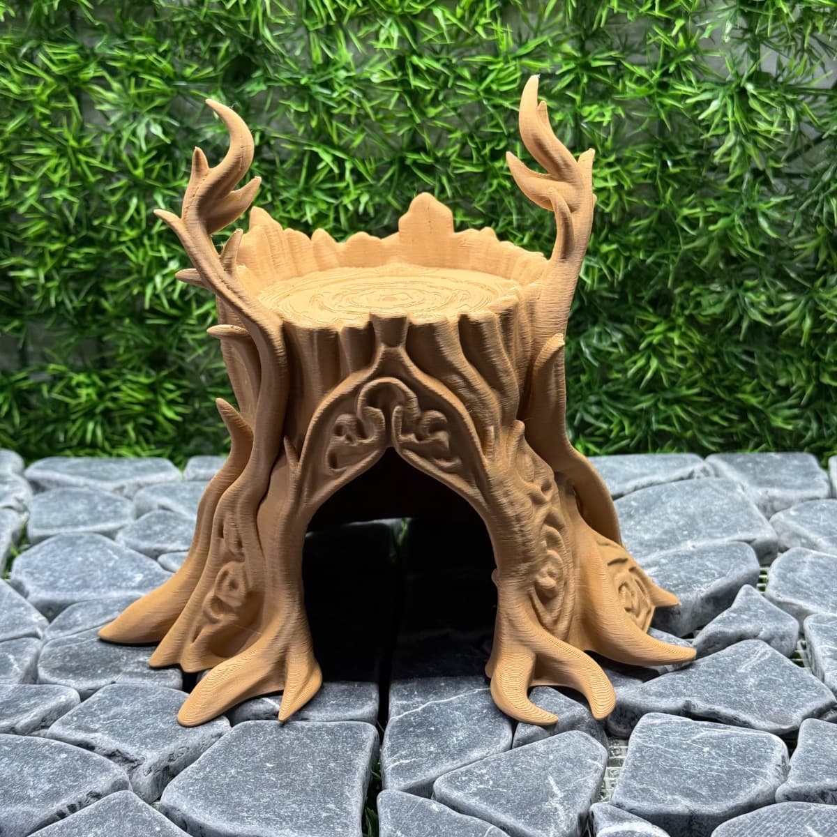 Elvish Tree Stump Hide
